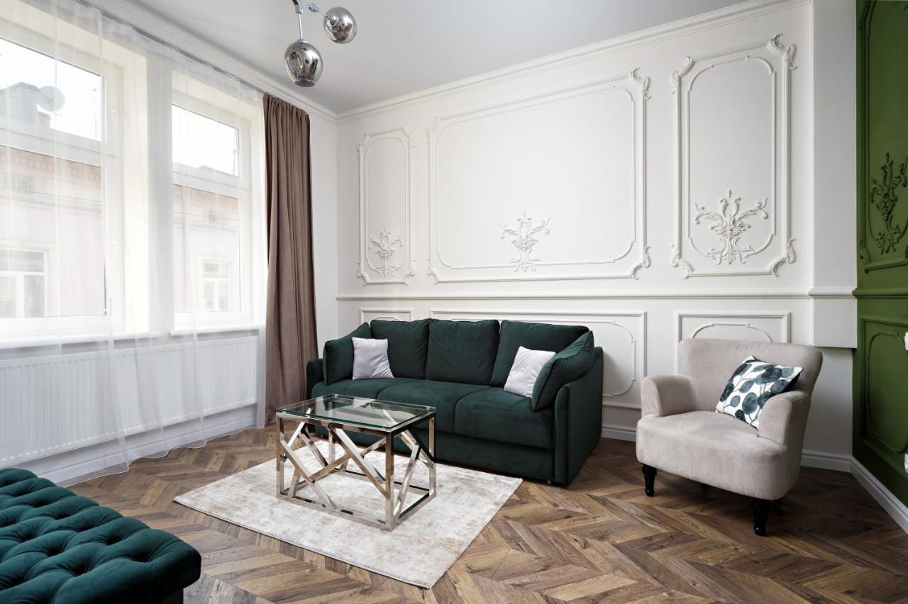 Green Apartment Lviv Exterior photo